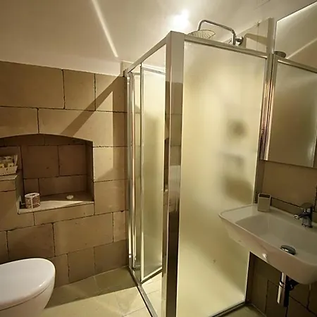 Corte Cantalupi Bed & Breakfast 3*