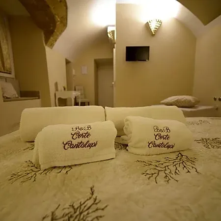 Corte Cantalupi Bed & Breakfast