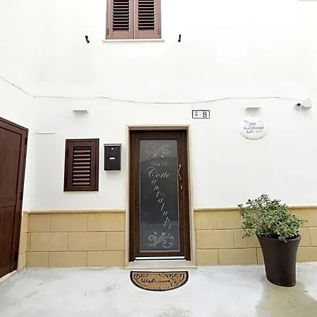 Corte Cantalupi Bed & Breakfast 3*